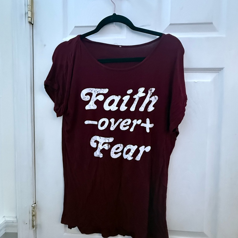 Women's Maroon Graphic Tee